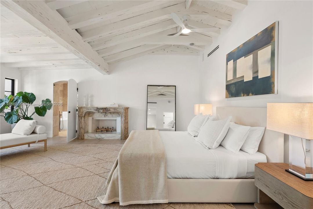 For Sale: $14,850,000 (5 beds, 4 baths, 4697 Square Feet)