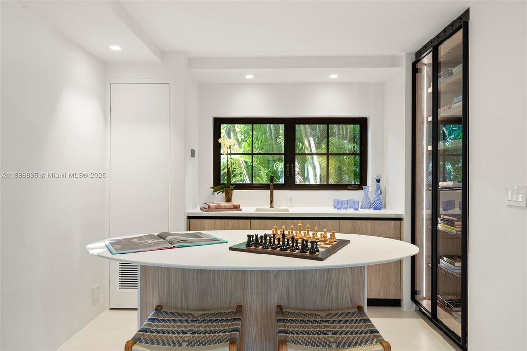 For Sale: $14,850,000 (5 beds, 4 baths, 4697 Square Feet)