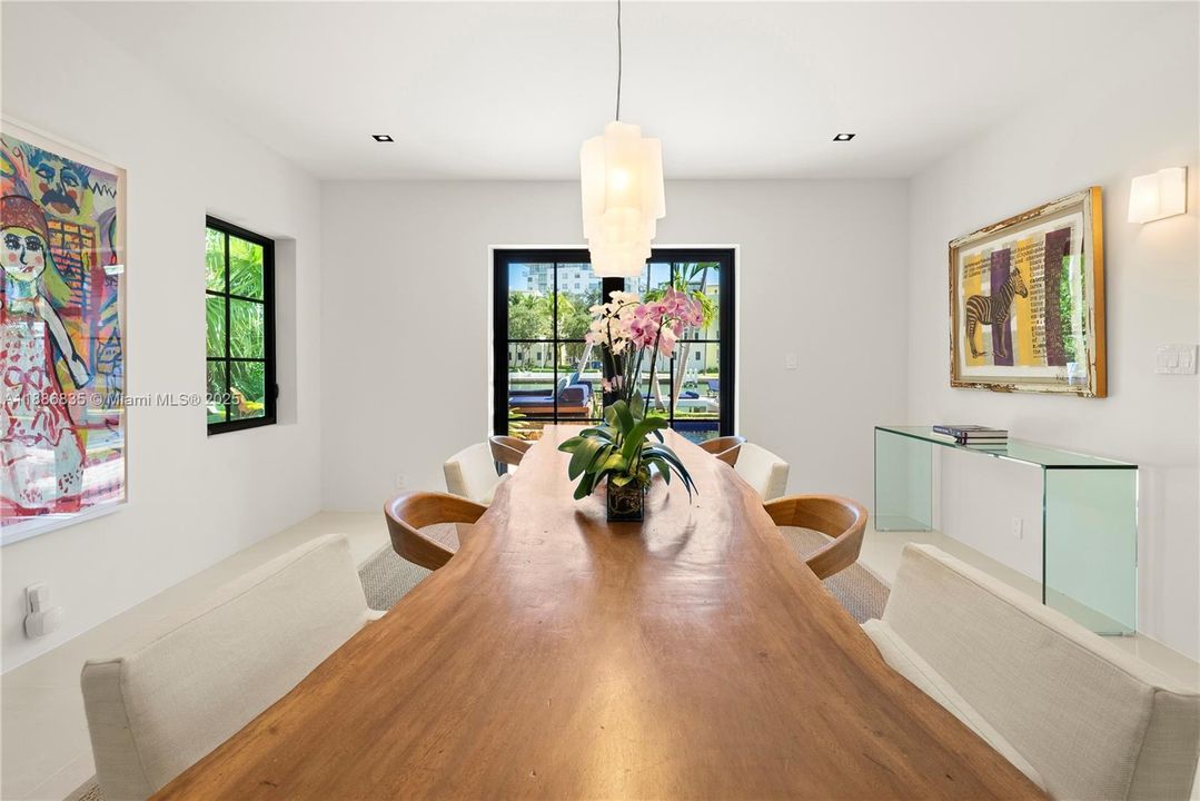 For Sale: $14,850,000 (5 beds, 4 baths, 4697 Square Feet)