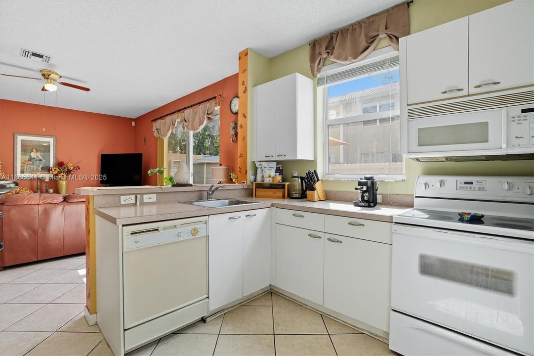 En Venta: $515,000 (3 camas, 2 baños, 1628 Pies cuadrados)