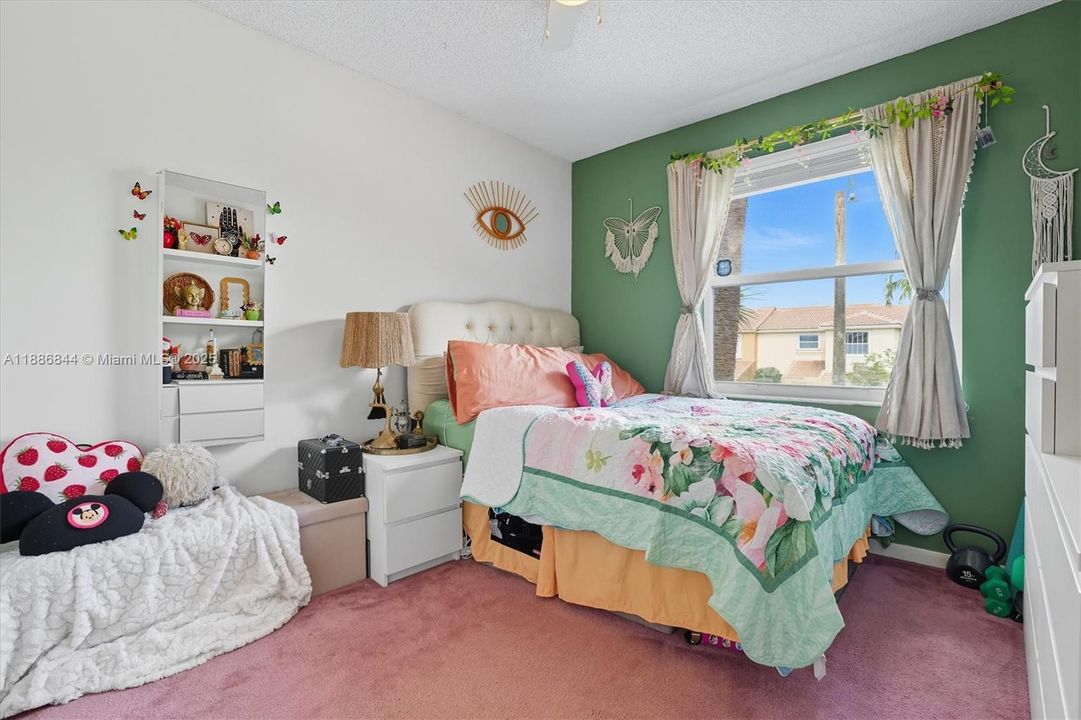 En Venta: $515,000 (3 camas, 2 baños, 1628 Pies cuadrados)