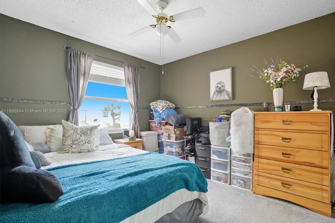 En Venta: $515,000 (3 camas, 2 baños, 1628 Pies cuadrados)