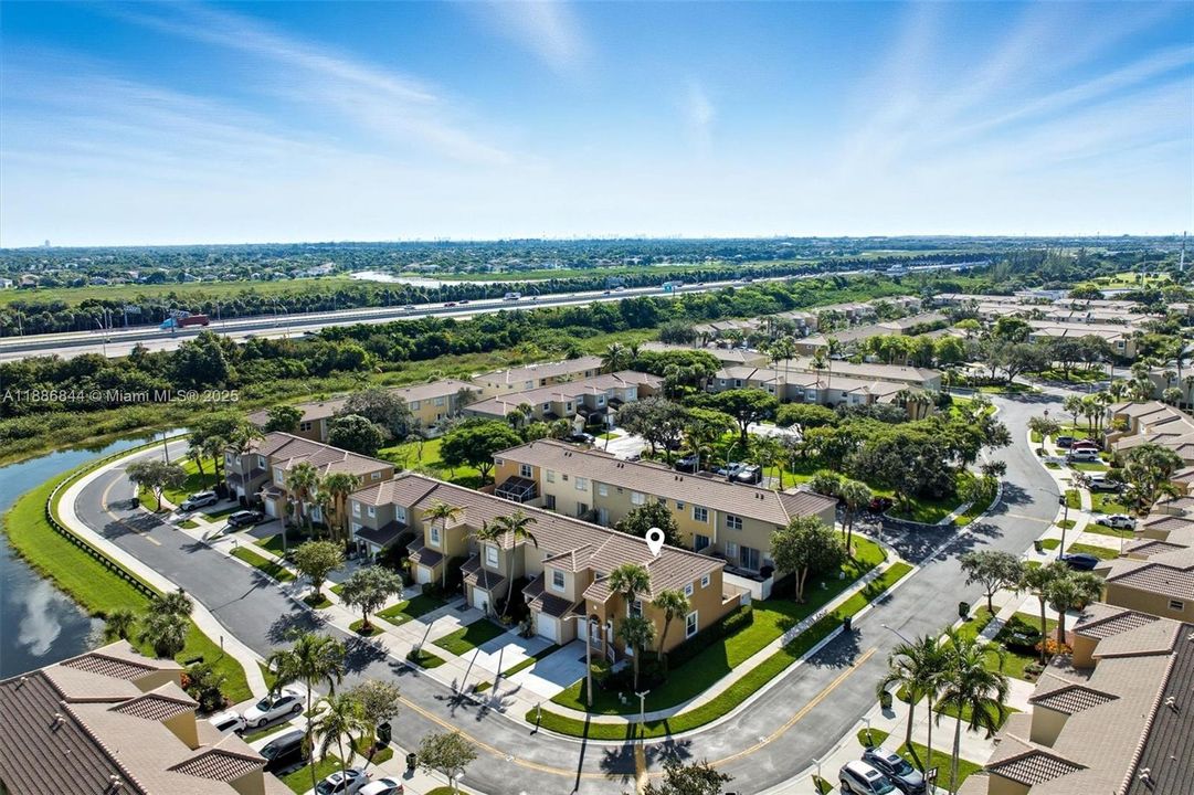 En Venta: $515,000 (3 camas, 2 baños, 1628 Pies cuadrados)