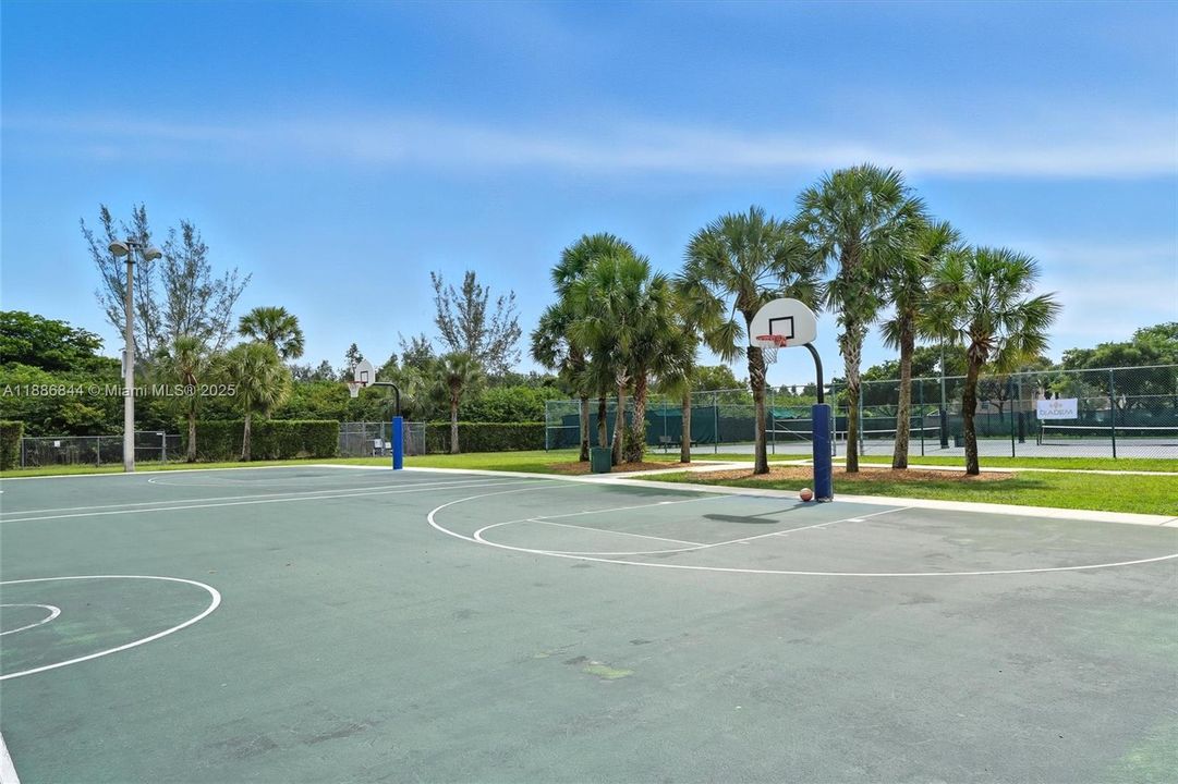 En Venta: $515,000 (3 camas, 2 baños, 1628 Pies cuadrados)