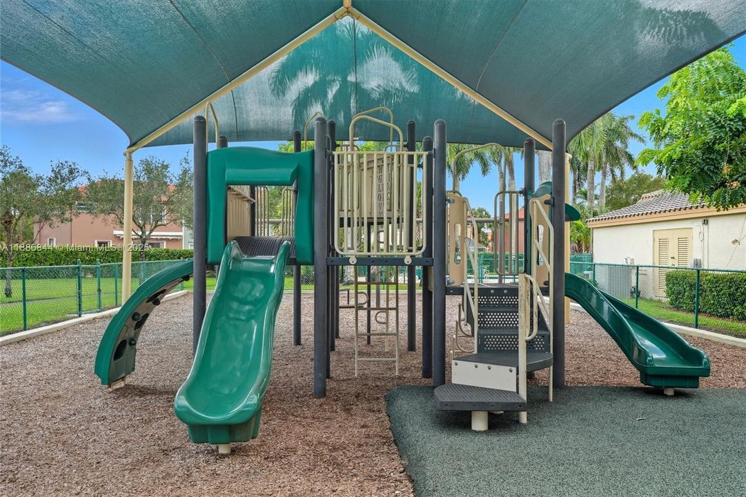 En Venta: $515,000 (3 camas, 2 baños, 1628 Pies cuadrados)