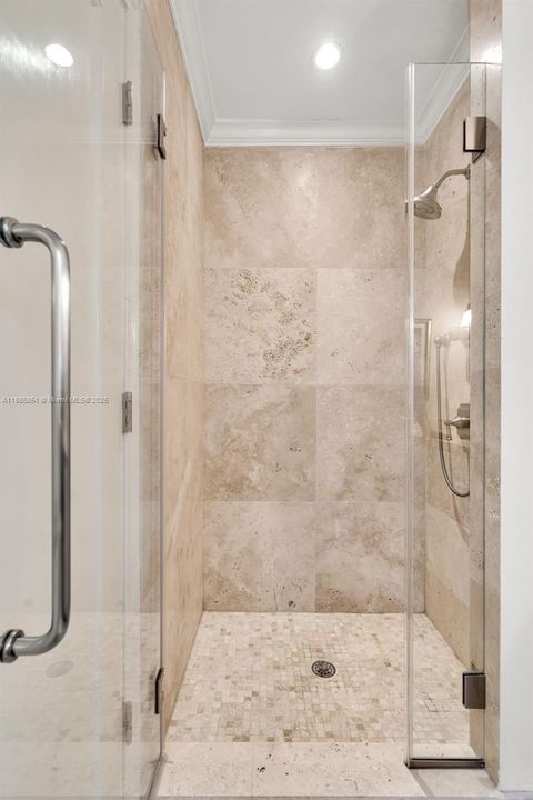 Recently Sold: $2,590,000 (3 beds, 2 baths, 1622 Square Feet)