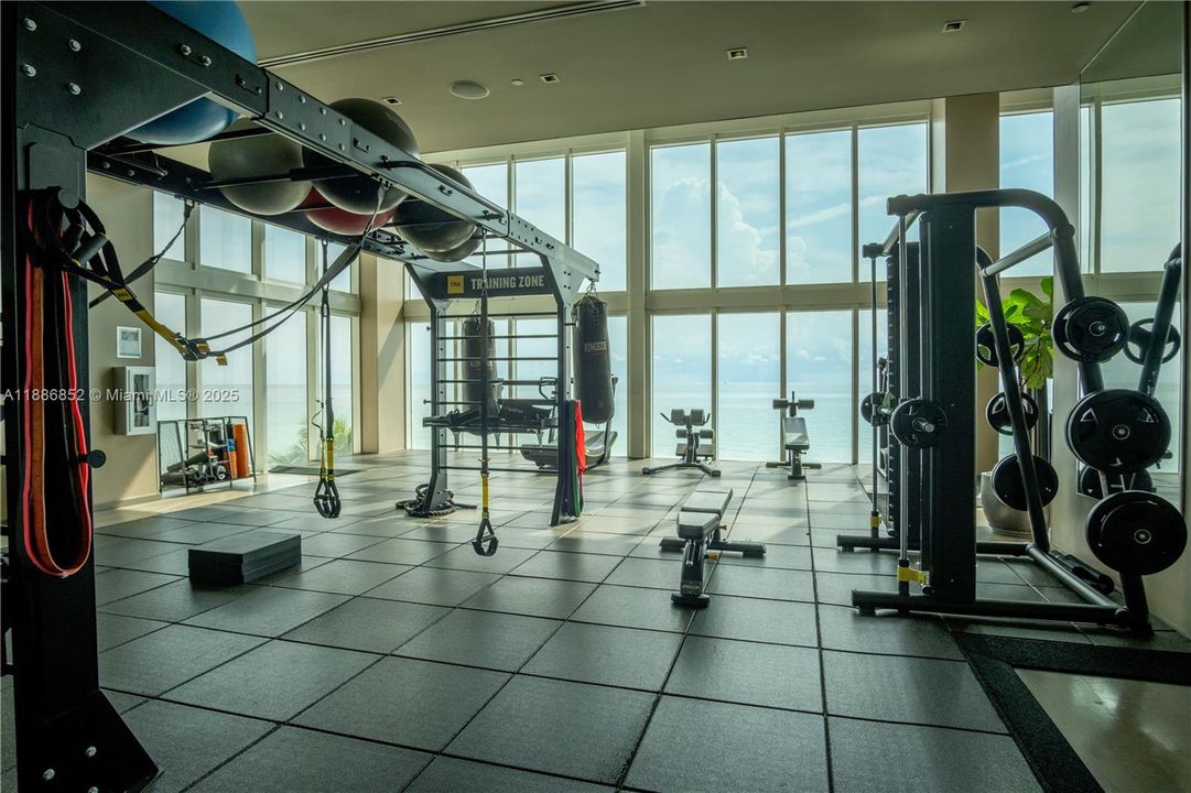 На продажу: $740,000 (2 спален, 1 ванн, 1086 Квадратных фут)