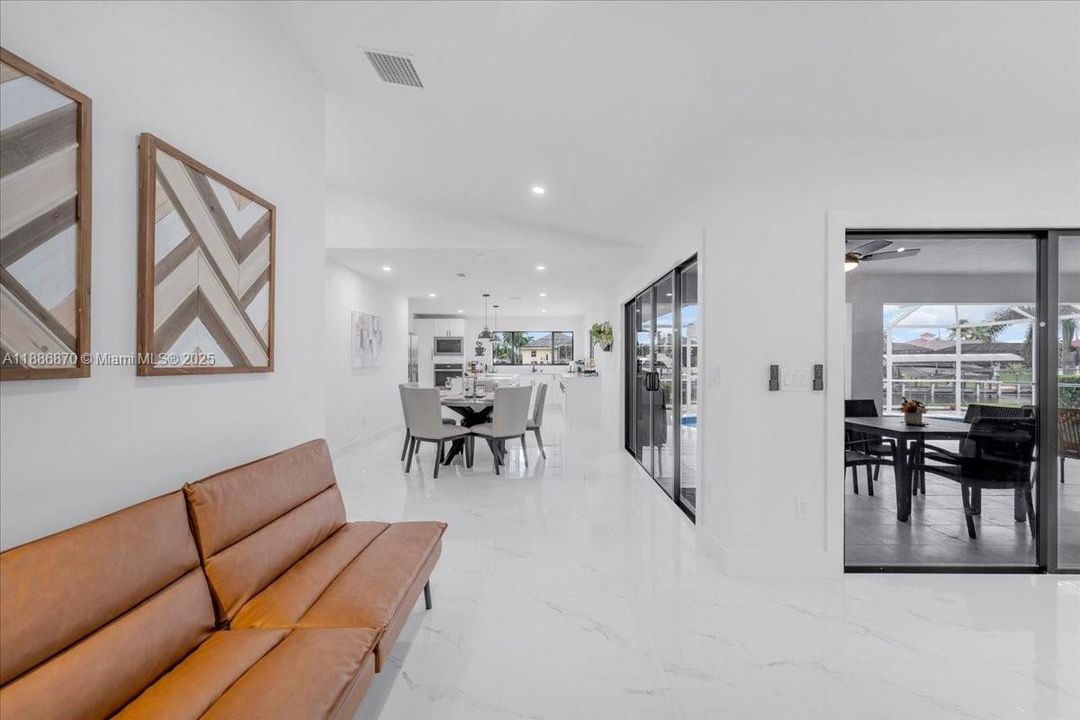 待售: $1,099,000 (3 贝兹, 3 浴室, 0 平方英尺)