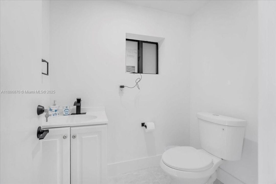 待售: $1,099,000 (3 贝兹, 3 浴室, 0 平方英尺)