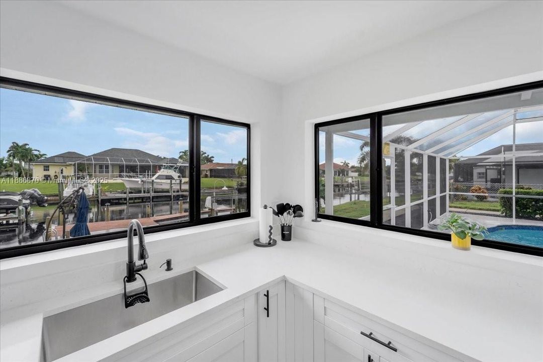 待售: $1,099,000 (3 贝兹, 3 浴室, 0 平方英尺)