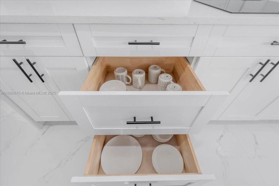 待售: $1,099,000 (3 贝兹, 3 浴室, 0 平方英尺)