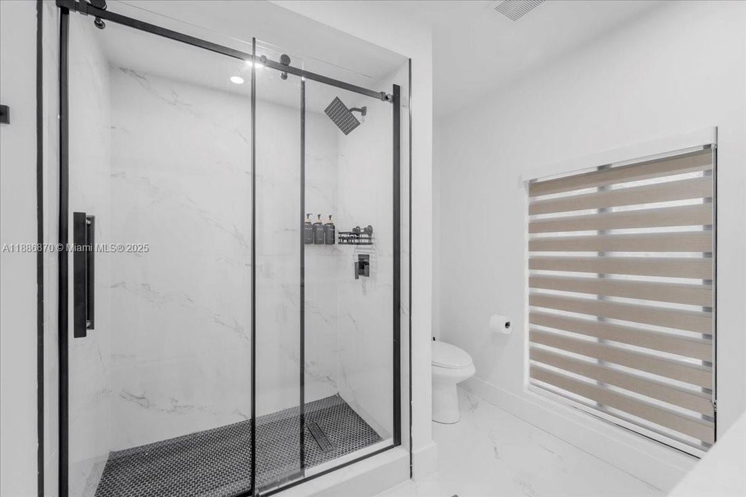 待售: $1,099,000 (3 贝兹, 3 浴室, 0 平方英尺)