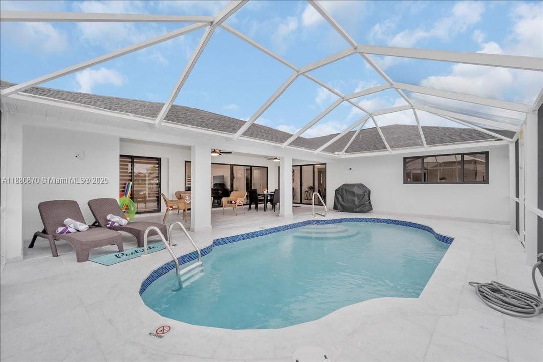 待售: $1,099,000 (3 贝兹, 3 浴室, 0 平方英尺)