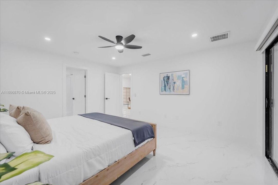 待售: $1,099,000 (3 贝兹, 3 浴室, 0 平方英尺)