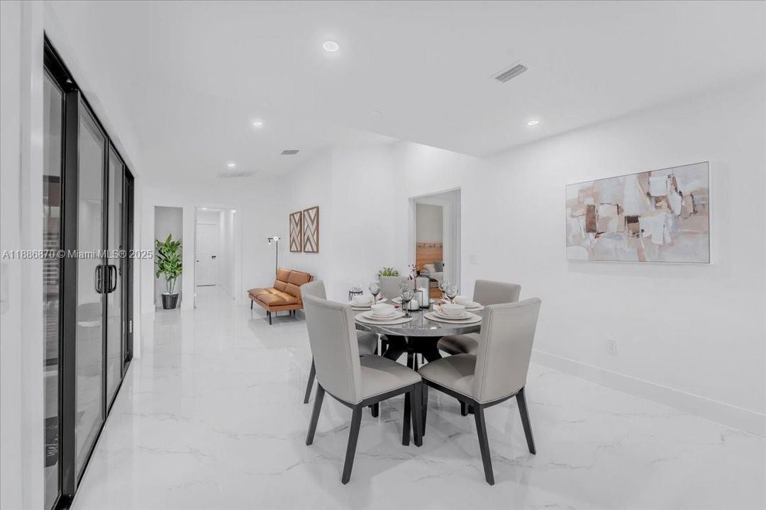 待售: $1,099,000 (3 贝兹, 3 浴室, 0 平方英尺)