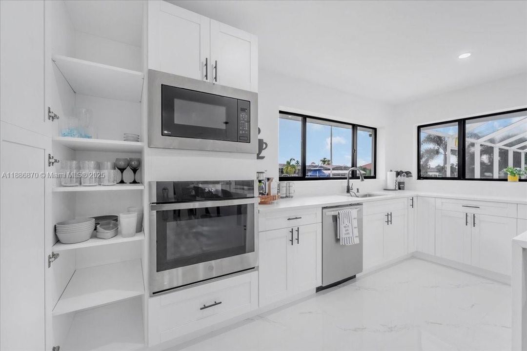 待售: $1,099,000 (3 贝兹, 3 浴室, 0 平方英尺)