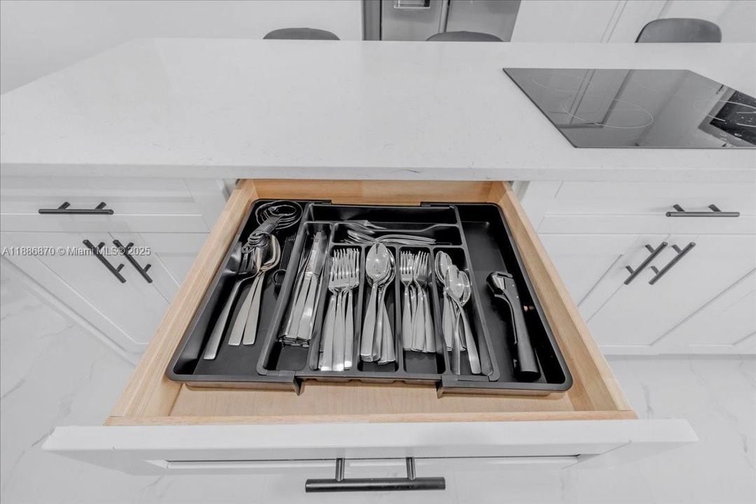 待售: $1,099,000 (3 贝兹, 3 浴室, 0 平方英尺)