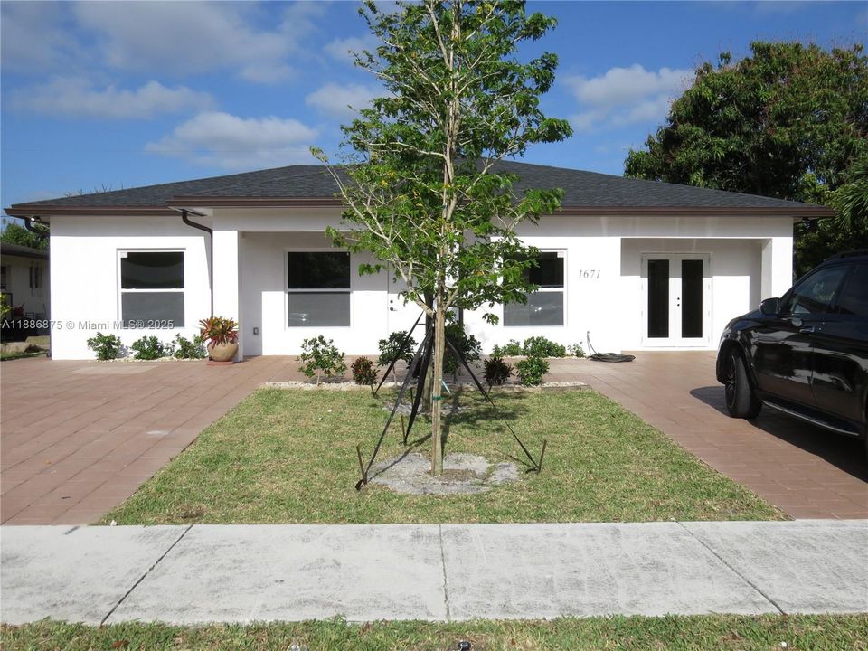 For Sale: $999,500 (0 beds, 0 baths, 2780 Square Feet)