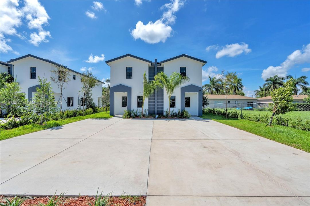 Active With Contract: $749,000 (0 beds, 0 baths, 2400 Square Feet)