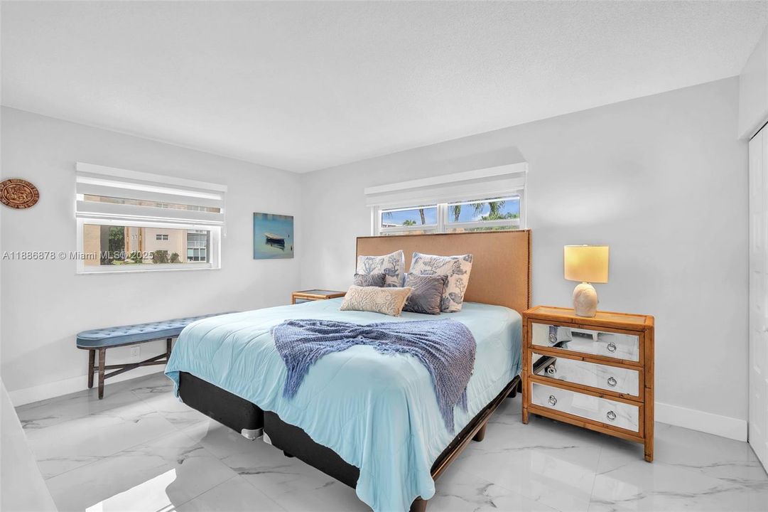 For Sale: $340,000 (2 beds, 2 baths, 1144 Square Feet)