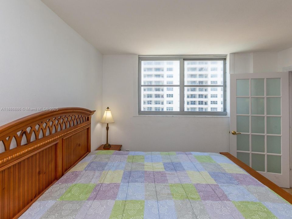 Recently Sold: $649,000 (2 beds, 2 baths, 1024 Square Feet)