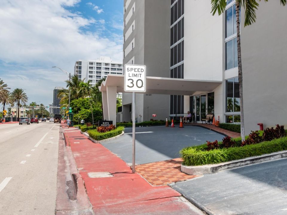 Recently Sold: $649,000 (2 beds, 2 baths, 1024 Square Feet)