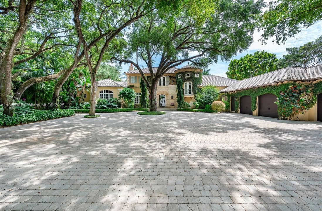 На продажу: $14,500,000 (6 спален, 6 ванн, 7787 Квадратных фут)