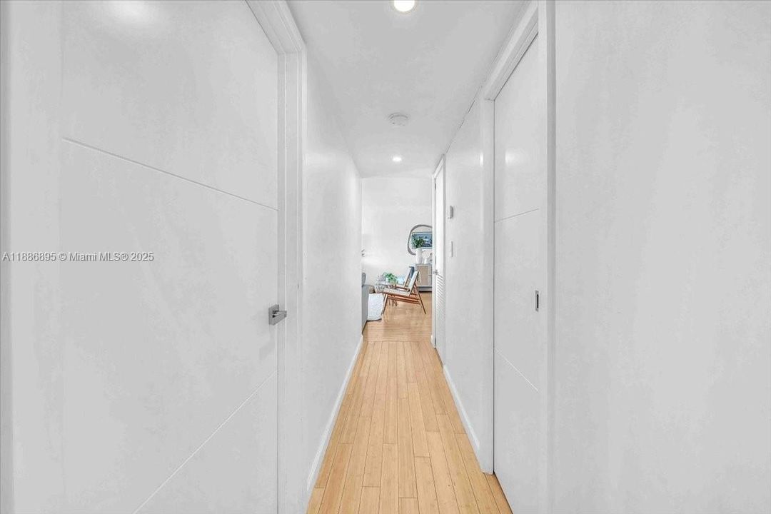 最近租的: $5,300 (2 贝兹, 2 浴室, 1372 平方英尺)