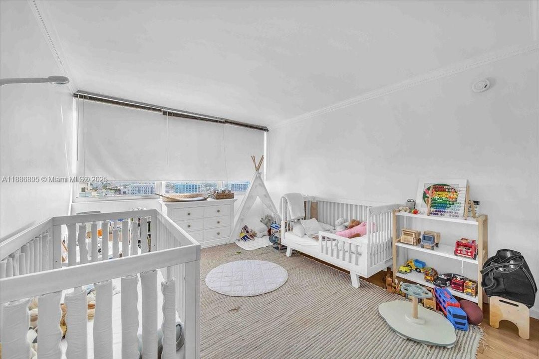 最近租的: $5,300 (2 贝兹, 2 浴室, 1372 平方英尺)