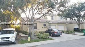 Active With Contract: $330,000 (2 beds, 2 baths, 1236 Square Feet)