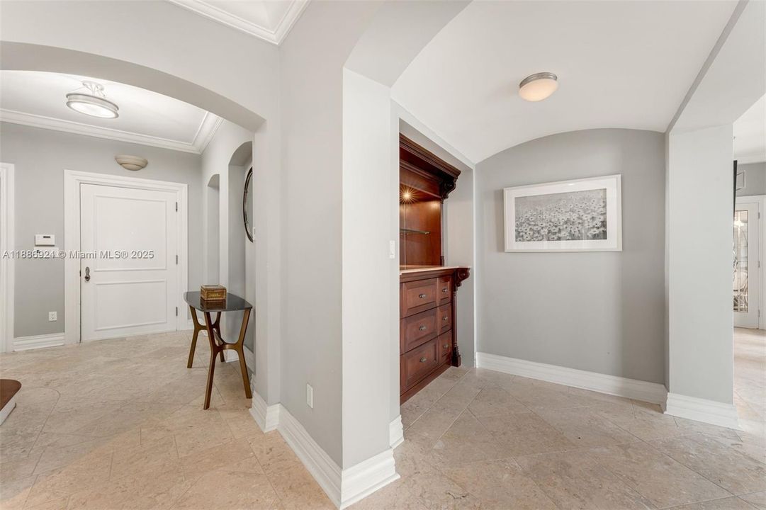 En Renta: $50,000 (4 camas, 5 baños, 5050 Pies cuadrados)