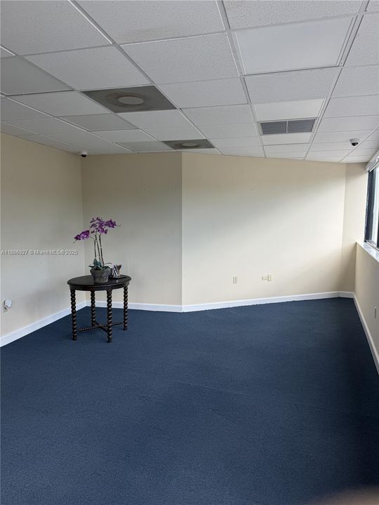 出租: $1,200 (0 贝兹, 0 浴室, 0 平方英尺)