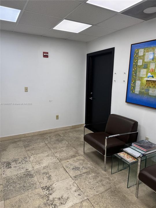 出租: $1,200 (0 贝兹, 0 浴室, 0 平方英尺)