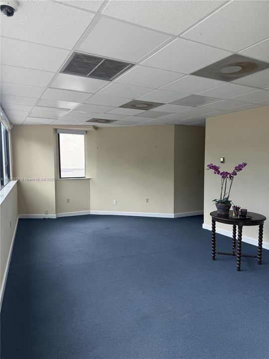 出租: $1,200 (0 贝兹, 0 浴室, 0 平方英尺)