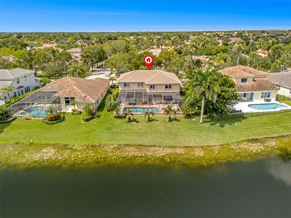 Под контрактом: $7,500 (5 спален, 3 ванн, 3318 Квадратных фут)