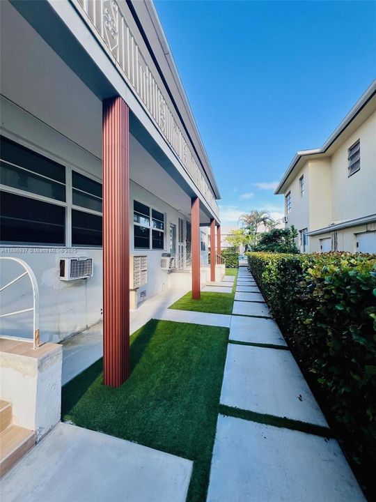 For Rent: $1,900 (0 beds, 1 baths, 480 Square Feet)