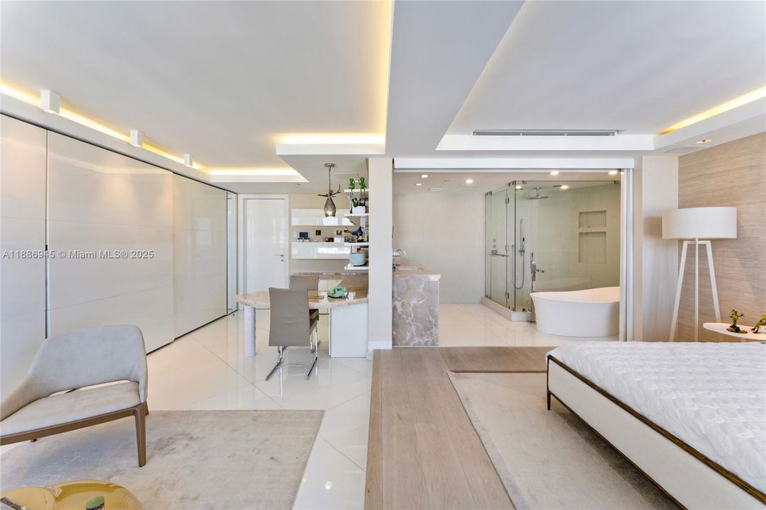 En Venta: $10,000,000 (4 camas, 5 baños, 5207 Pies cuadrados)