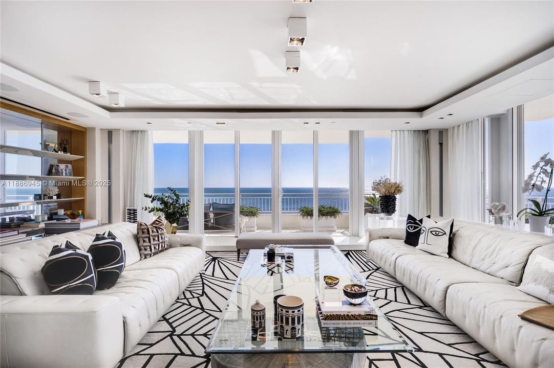 En Venta: $10,000,000 (4 camas, 5 baños, 5207 Pies cuadrados)