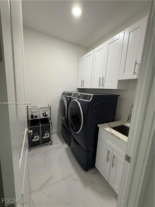 合同活跃: $325,000 (3 贝兹, 2 浴室, 0 平方英尺)