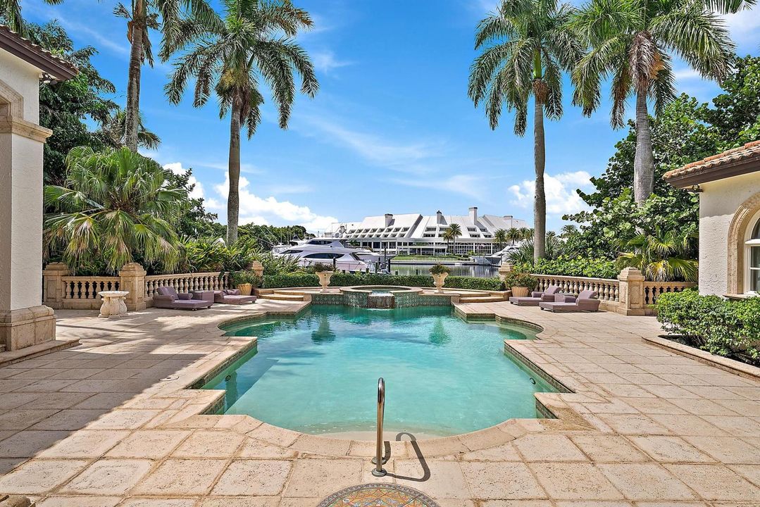 Pool/Patio Deck