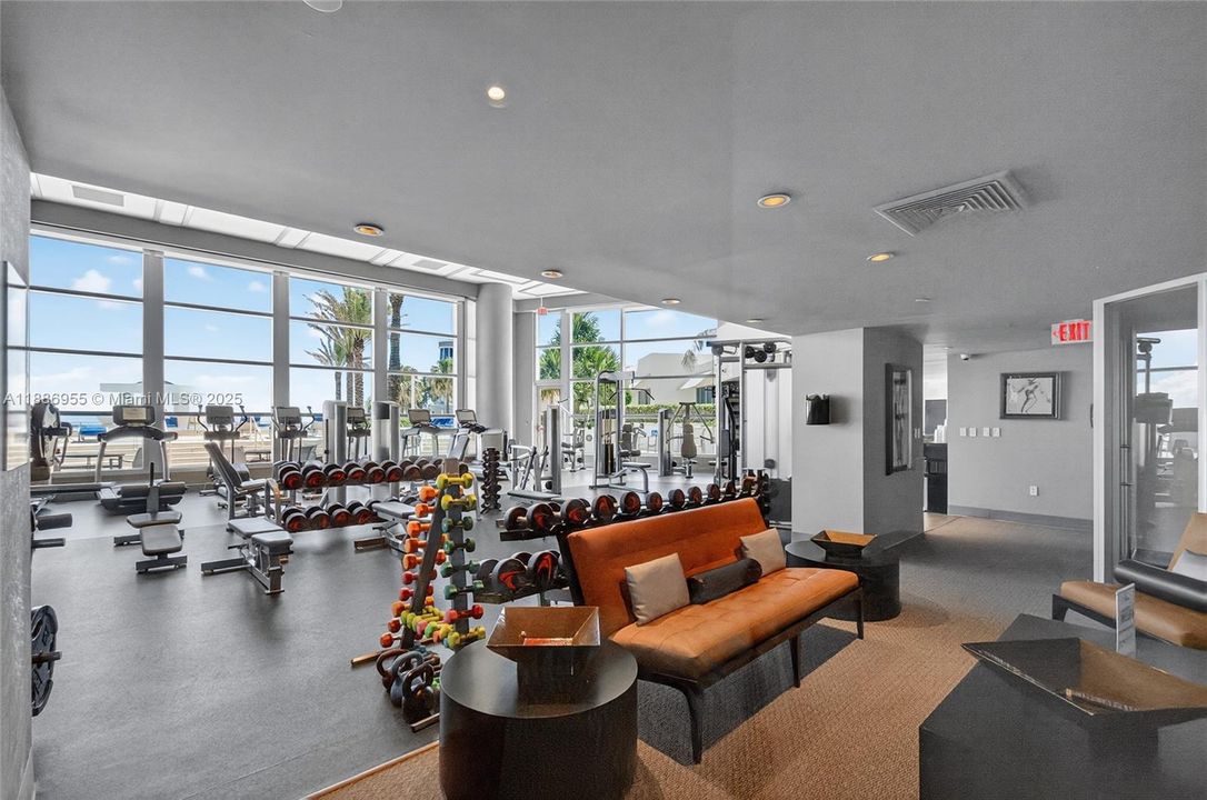 待售: $2,800,000 (4 贝兹, 3 浴室, 3466 平方英尺)