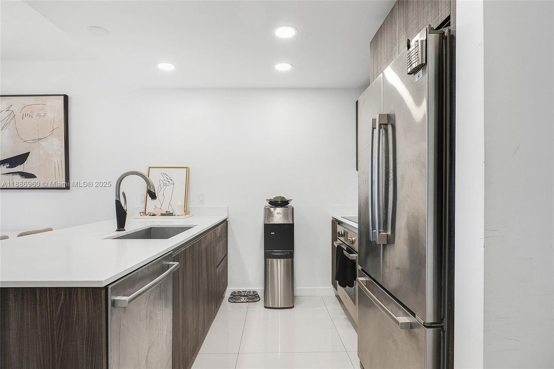 Vendido Recientemente: $665,000 (1 camas, 1 baños, 706 Pies cuadrados)