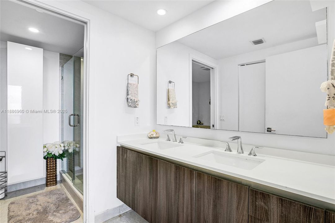 Vendido Recientemente: $665,000 (1 camas, 1 baños, 706 Pies cuadrados)