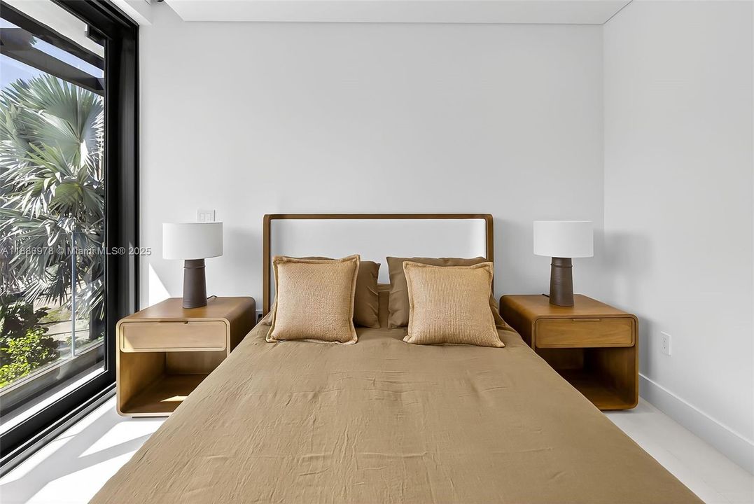 待售: $7,200,000 (4 贝兹, 5 浴室, 3949 平方英尺)