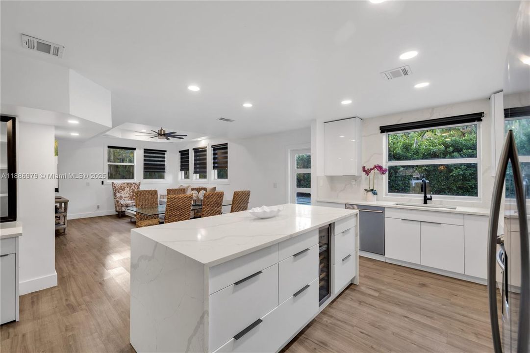 Active With Contract: $1,368,000 (4 beds, 3 baths, 2237 Square Feet)