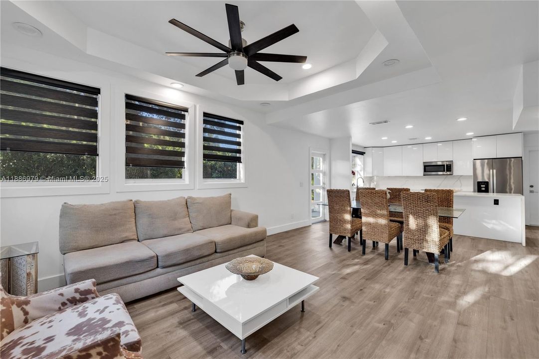 Active With Contract: $1,368,000 (4 beds, 3 baths, 2237 Square Feet)