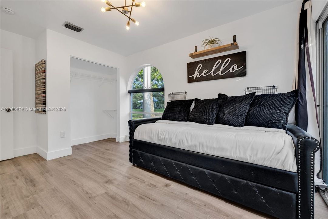 Active With Contract: $1,368,000 (4 beds, 3 baths, 2237 Square Feet)