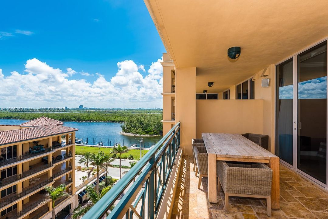 For Rent: $8,900 (2 beds, 2 baths, 2671 Square Feet)