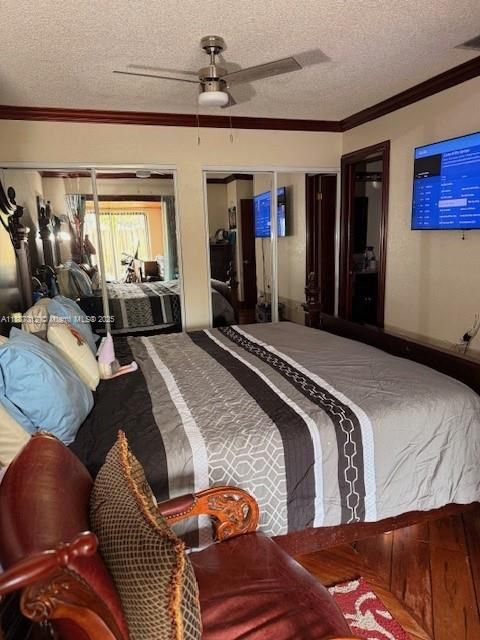 Active With Contract: $245,000 (2 beds, 1 baths, 841 Square Feet)