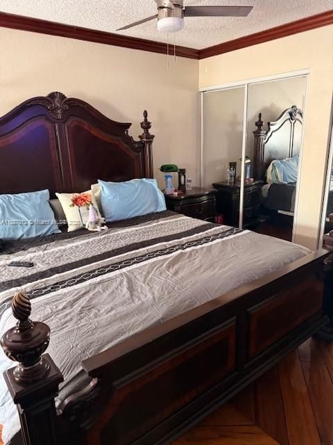 Active With Contract: $245,000 (2 beds, 1 baths, 841 Square Feet)